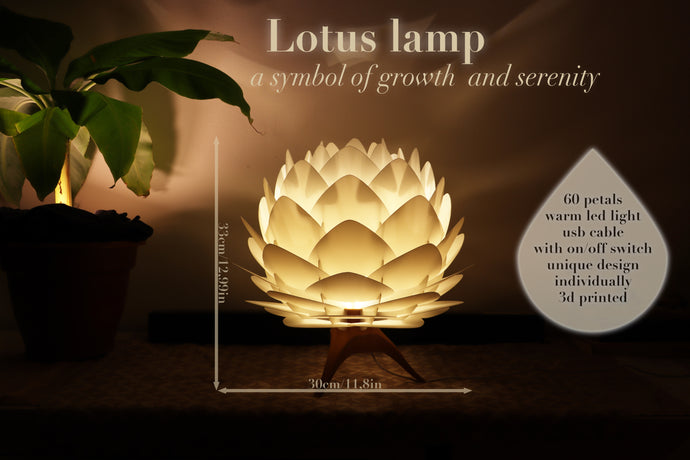 Lotus table lamp